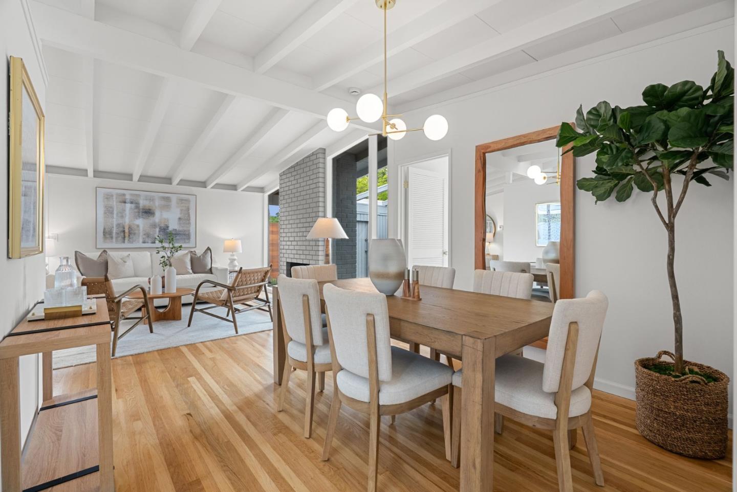 Detail Gallery Image 8 of 31 For 3480 Mauricia Ave, Santa Clara,  CA 95051 - 4 Beds | 2 Baths