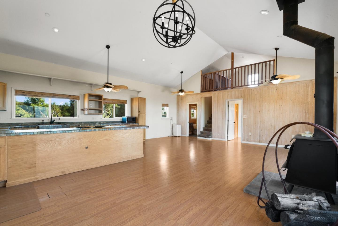 Detail Gallery Image 11 of 51 For 475 Maymens Flat Rd, Los Gatos,  CA 95033 - 2 Beds | 1 Baths