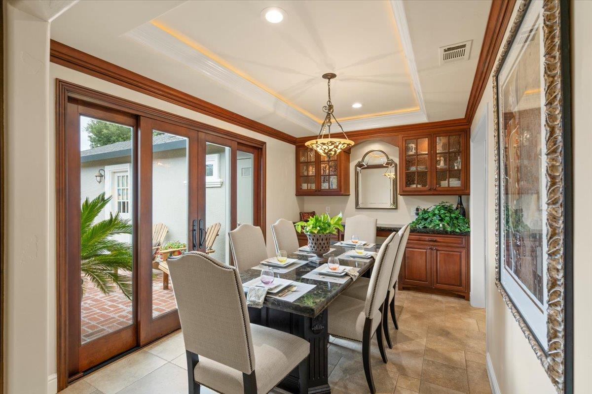 Detail Gallery Image 13 of 62 For 14843 Holden Way, San Jose,  CA 95124 - 4 Beds | 2 Baths