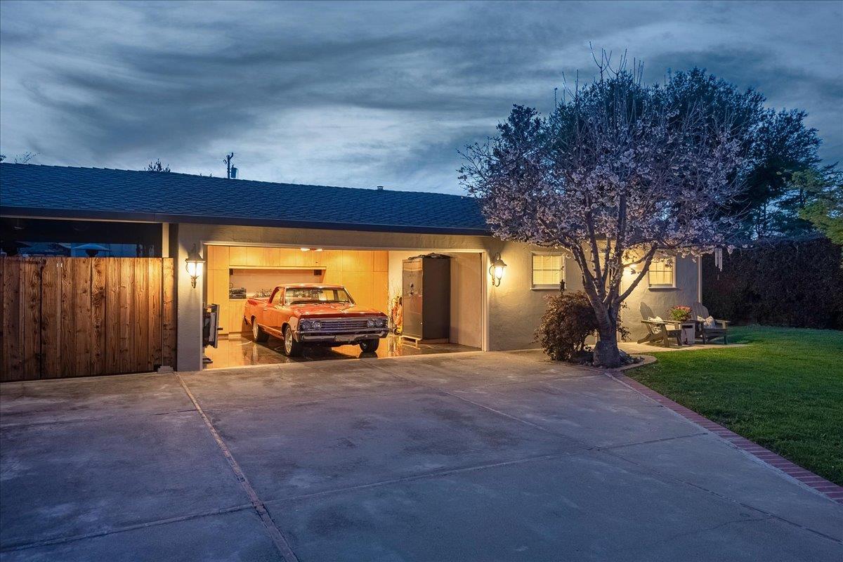 Detail Gallery Image 44 of 62 For 14843 Holden Way, San Jose,  CA 95124 - 4 Beds | 2 Baths