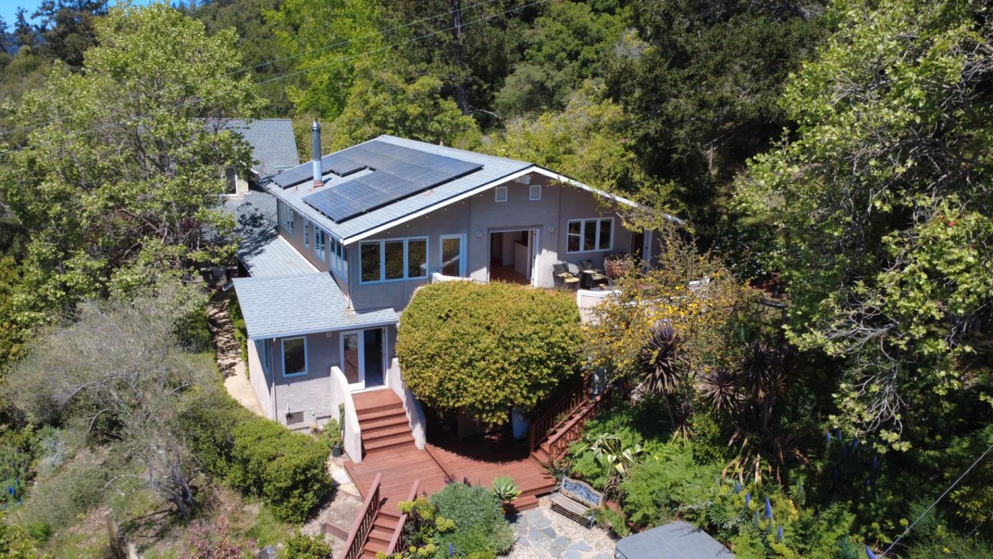 Detail Gallery Image 2 of 34 For 2222 Ocean Street Ext, Santa Cruz,  CA 95060 - 4 Beds | 3 Baths