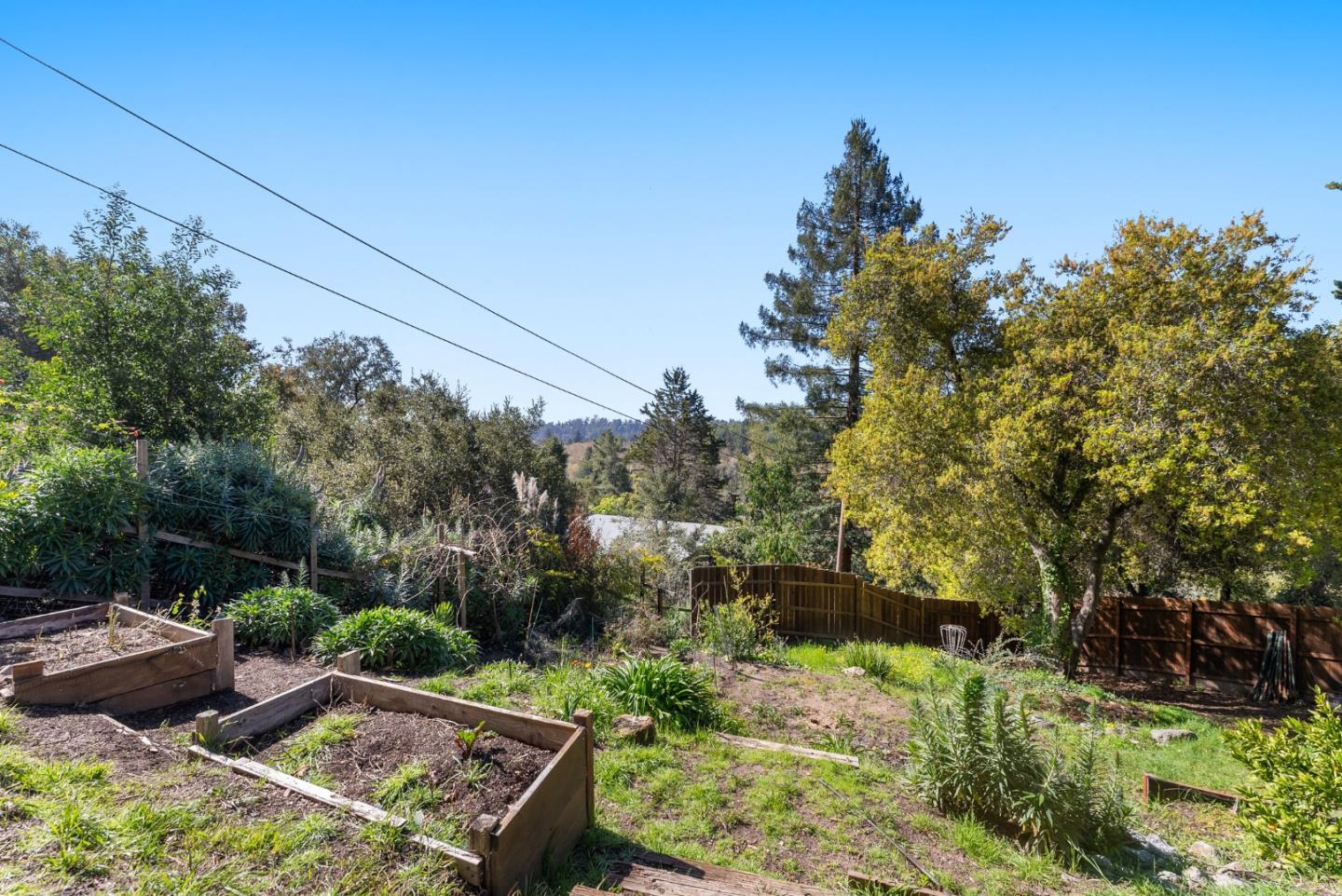 Detail Gallery Image 29 of 34 For 2222 Ocean Street Ext, Santa Cruz,  CA 95060 - 4 Beds | 3 Baths