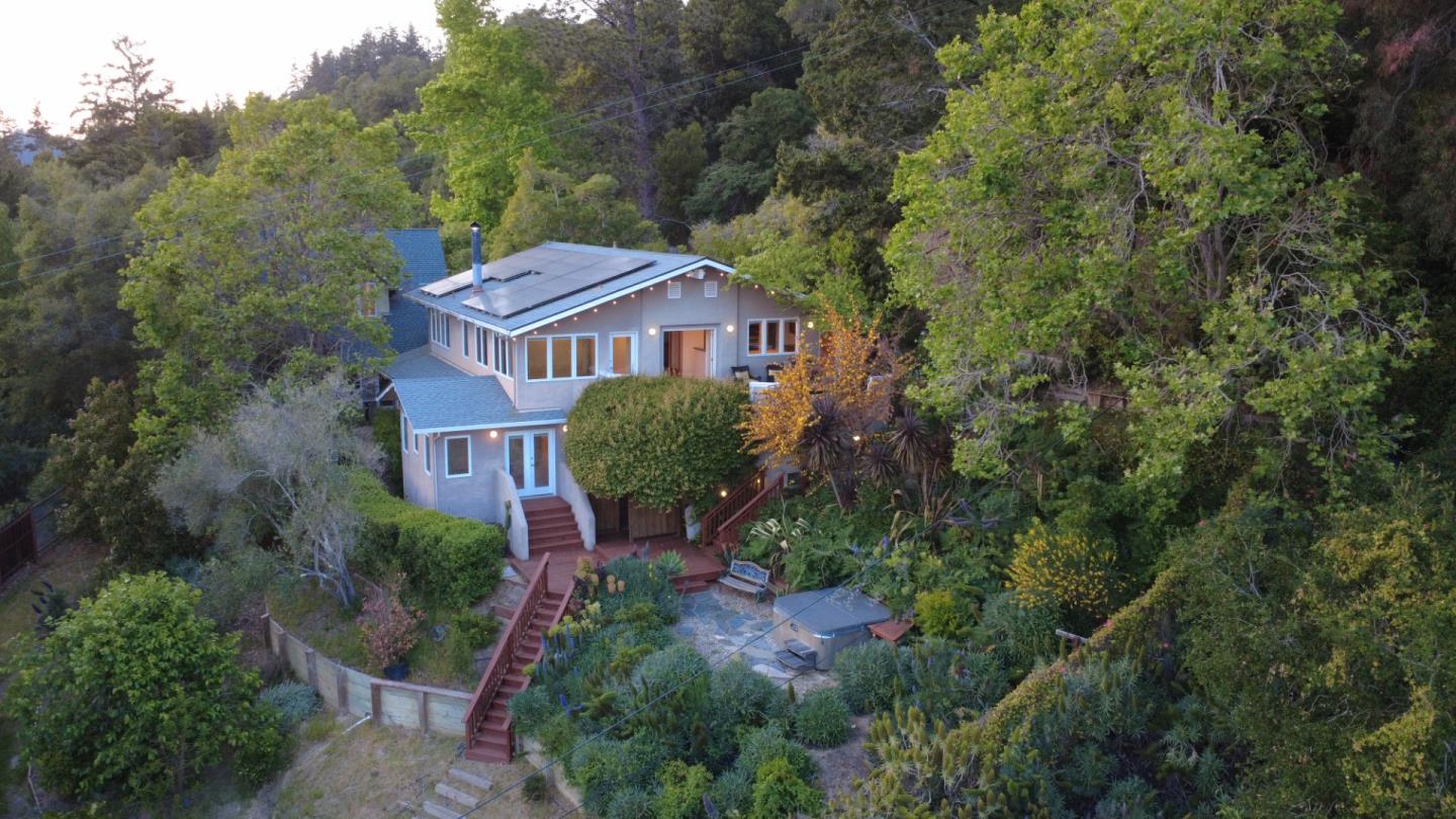 Detail Gallery Image 43 of 45 For 2222 Ocean Street Ext, Santa Cruz,  CA 95060 - 4 Beds | 3 Baths