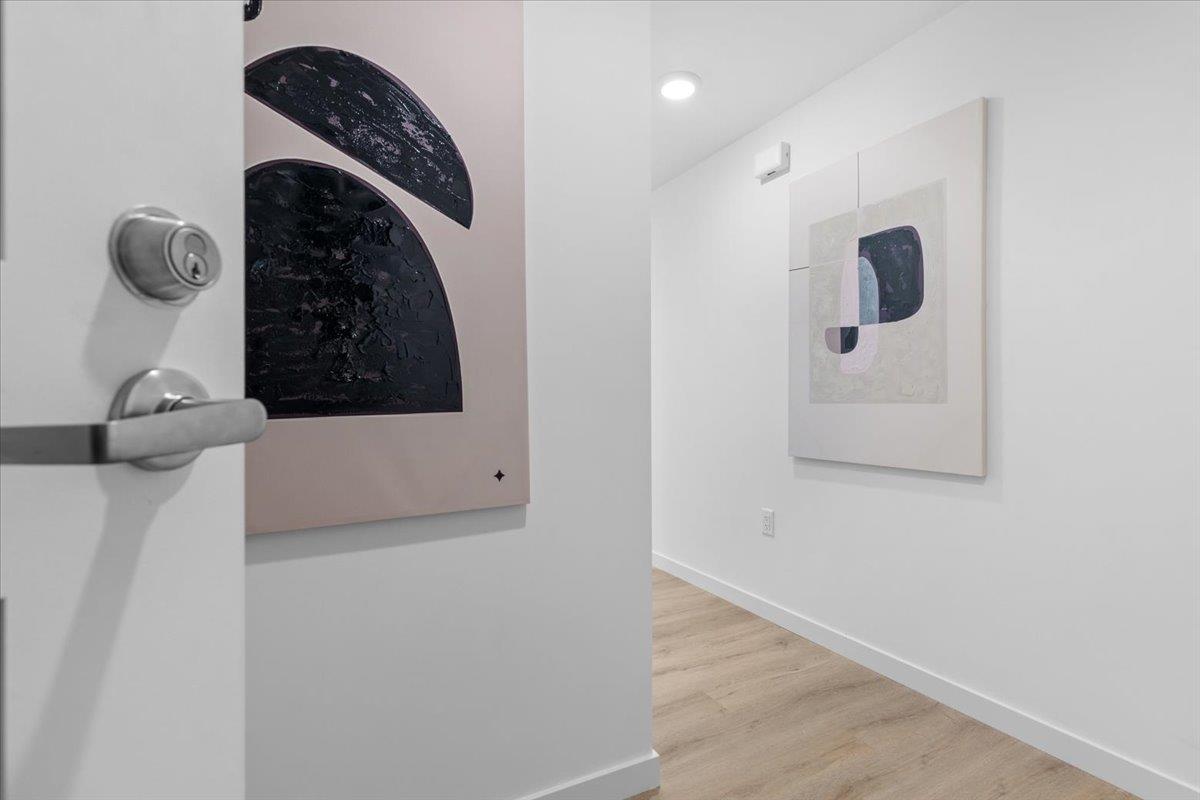 Detail Gallery Image 2 of 33 For 52 Kirkwood Ave #308,  San Francisco,  CA 94124 - 2 Beds | 2 Baths