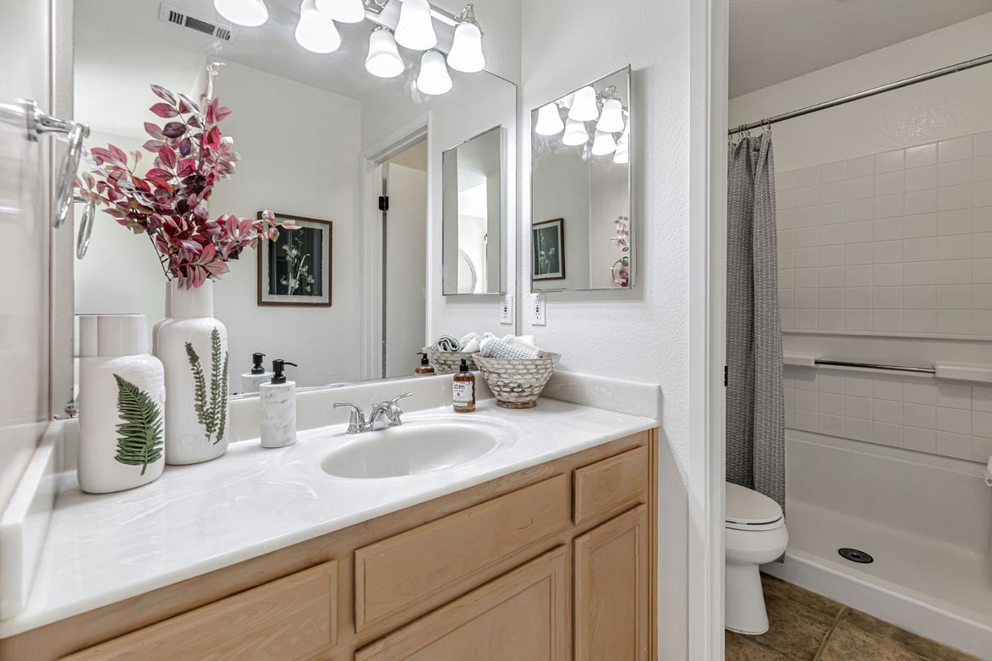 Detail Gallery Image 10 of 24 For 749 Anne Ln, Morgan Hill,  CA 95037 - 2 Beds | 1 Baths