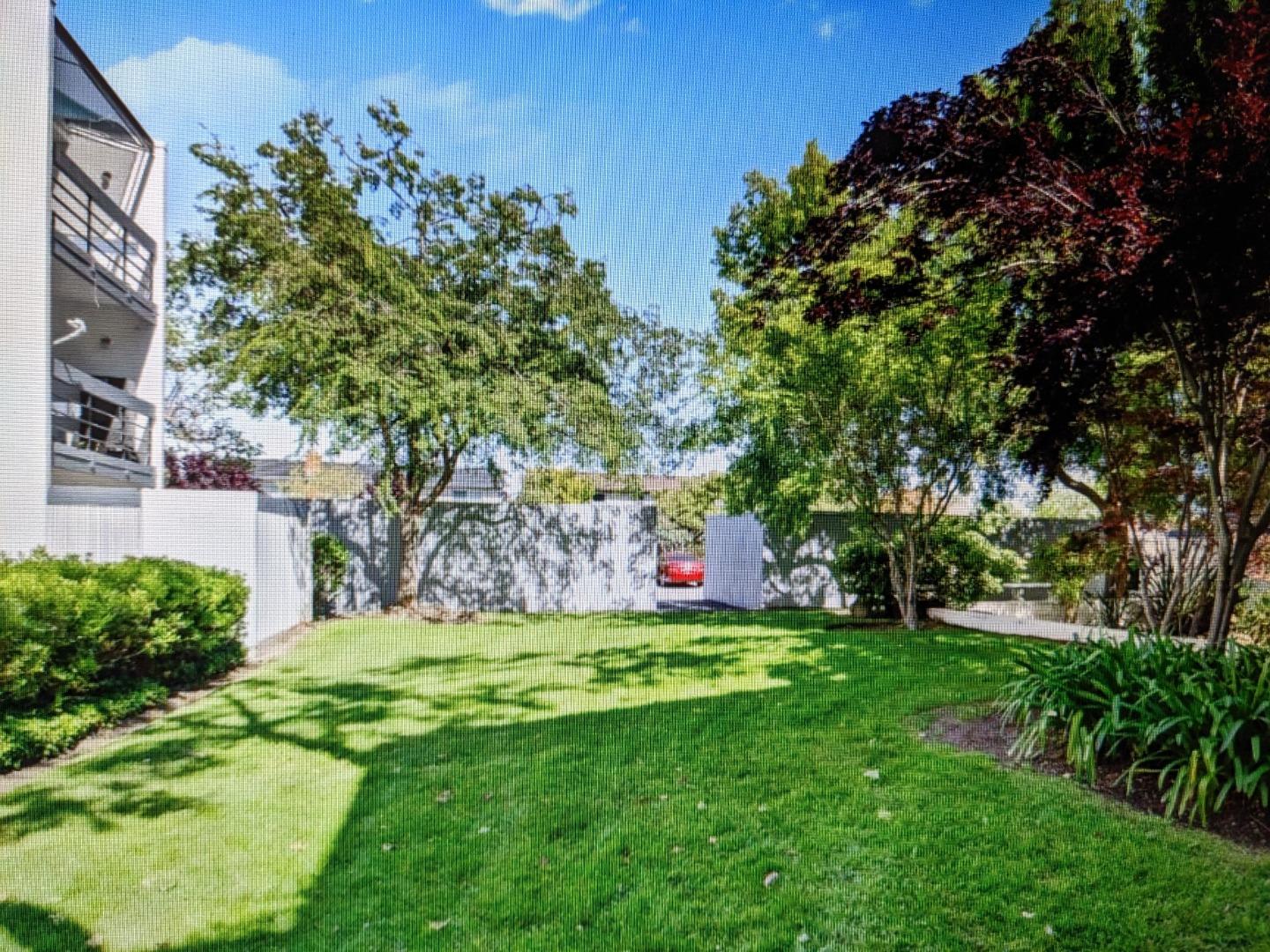 Detail Gallery Image 4 of 21 For 1057 Shell Blvd #4,  Foster City,  CA 94404 - 2 Beds | 2 Baths
