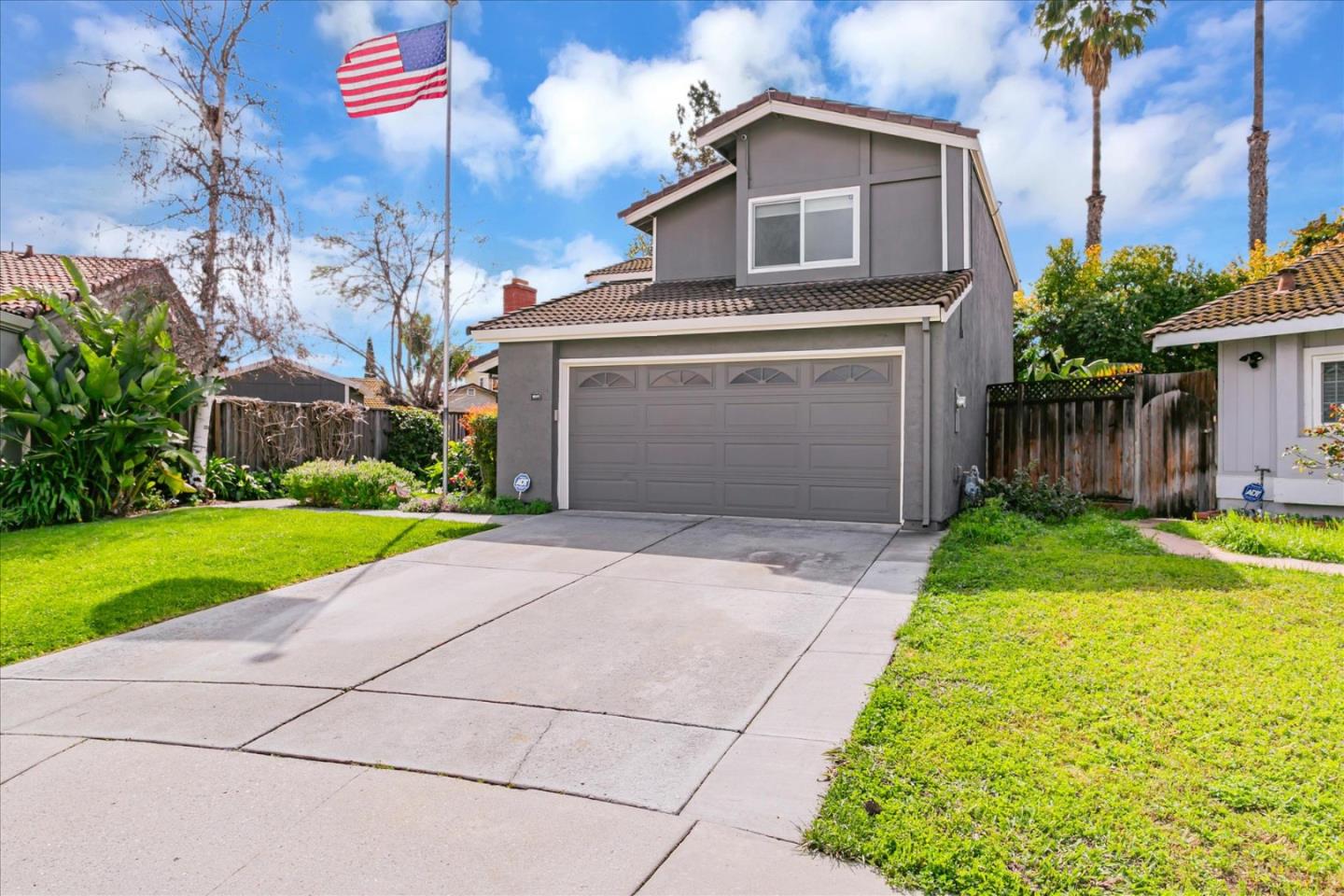 Detail Gallery Image 2 of 37 For 5939 Southridge Ct, San Jose,  CA 95138 - 4 Beds | 2/1 Baths