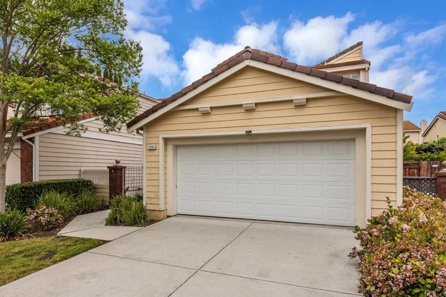 Detail Gallery Image 3 of 51 For 2290 Lynwood Ter, Milpitas,  CA 95035 - 3 Beds | 3 Baths
