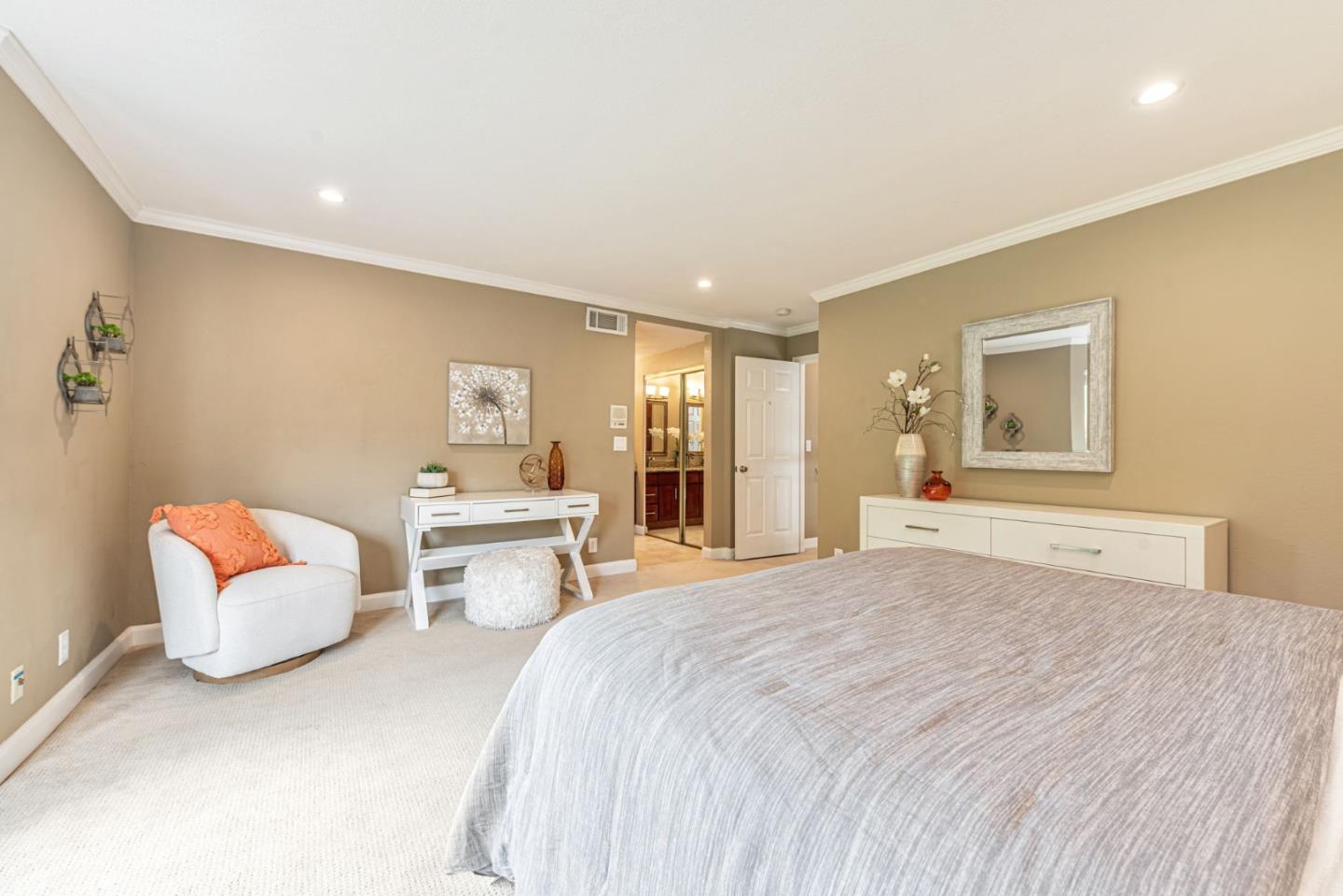 Detail Gallery Image 34 of 51 For 2290 Lynwood Ter, Milpitas,  CA 95035 - 3 Beds | 3 Baths