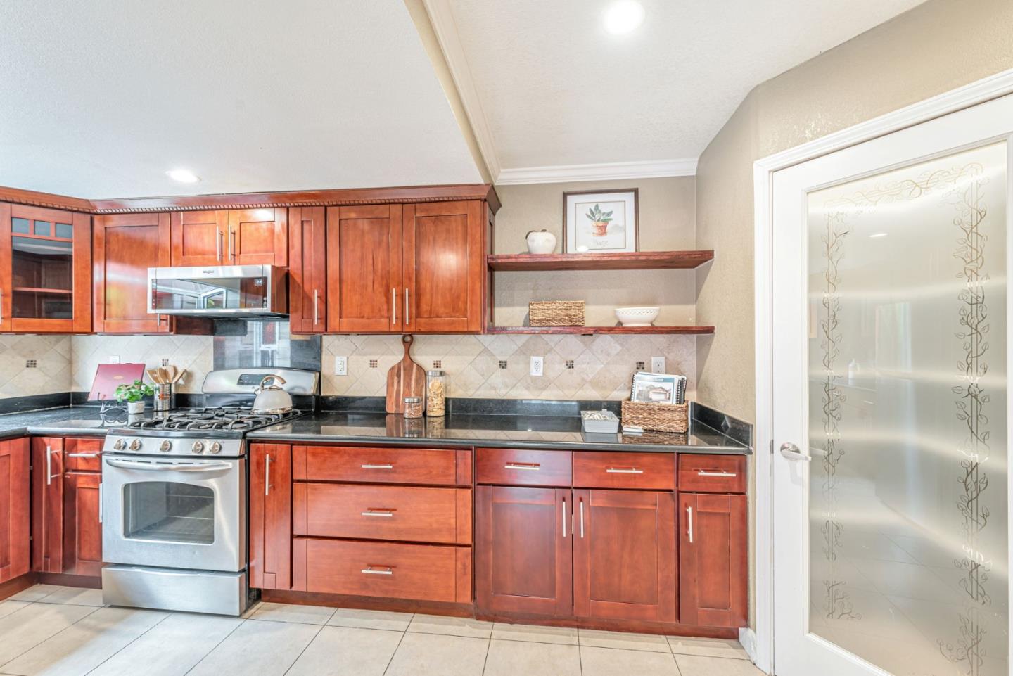 Detail Gallery Image 9 of 51 For 2290 Lynwood Ter, Milpitas,  CA 95035 - 3 Beds | 3 Baths