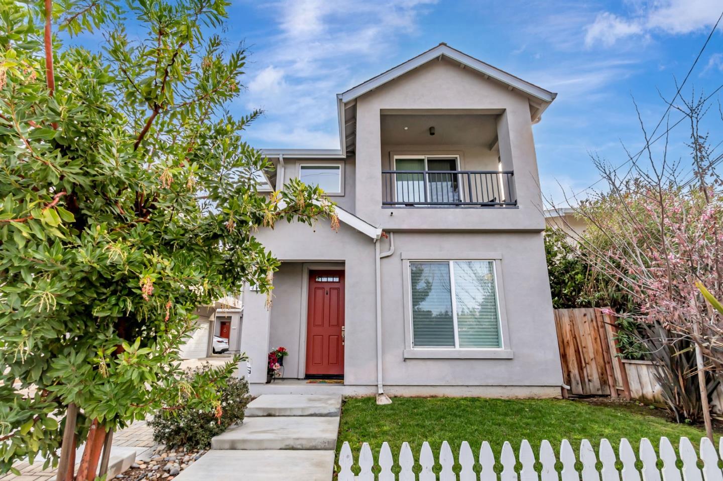 Detail Gallery Image 2 of 53 For 362 Cypress Ave, San Jose,  CA 95117 - 4 Beds | 2/1 Baths