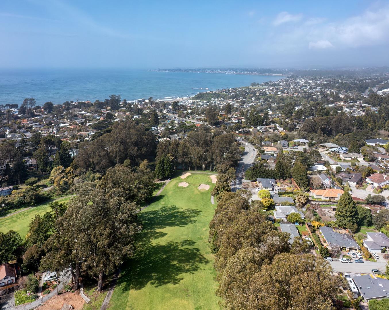 Detail Gallery Image 42 of 43 For 414 Belle Monti Ct, Aptos,  CA 95003 - 4 Beds | 3/1 Baths