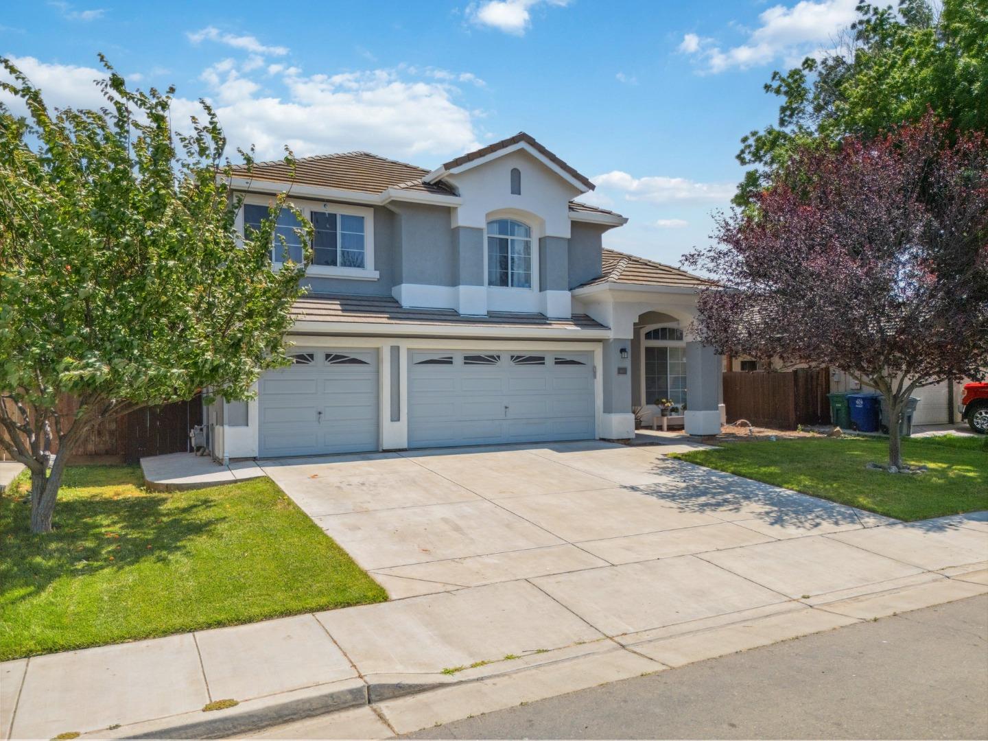 Detail Gallery Image 5 of 41 For 1009 Garden St, Los Banos,  CA 93635 - 4 Beds | 3 Baths