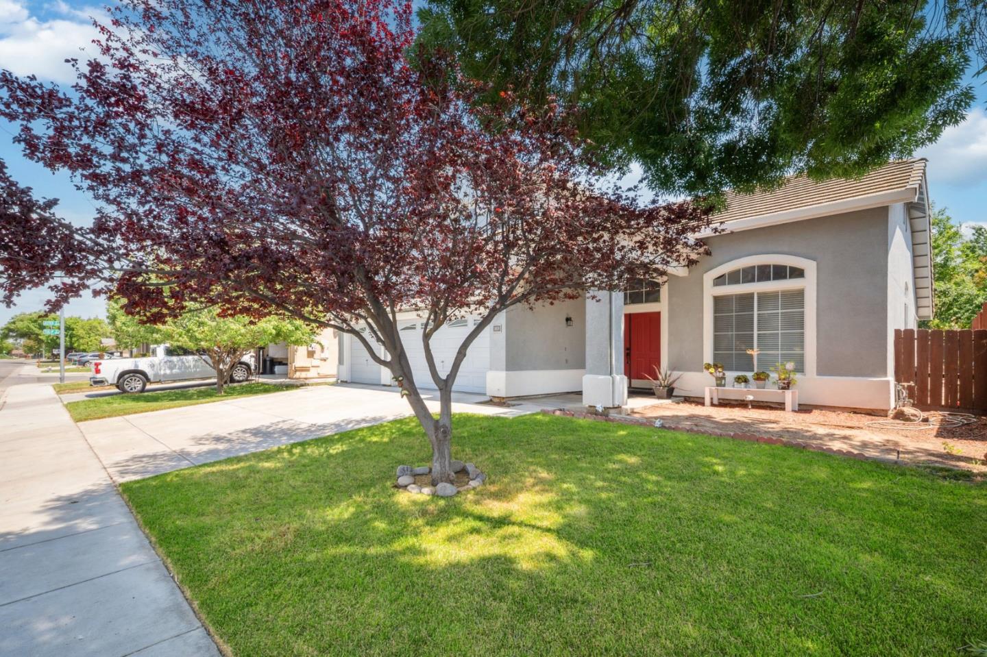 Detail Gallery Image 7 of 41 For 1009 Garden St, Los Banos,  CA 93635 - 4 Beds | 3 Baths