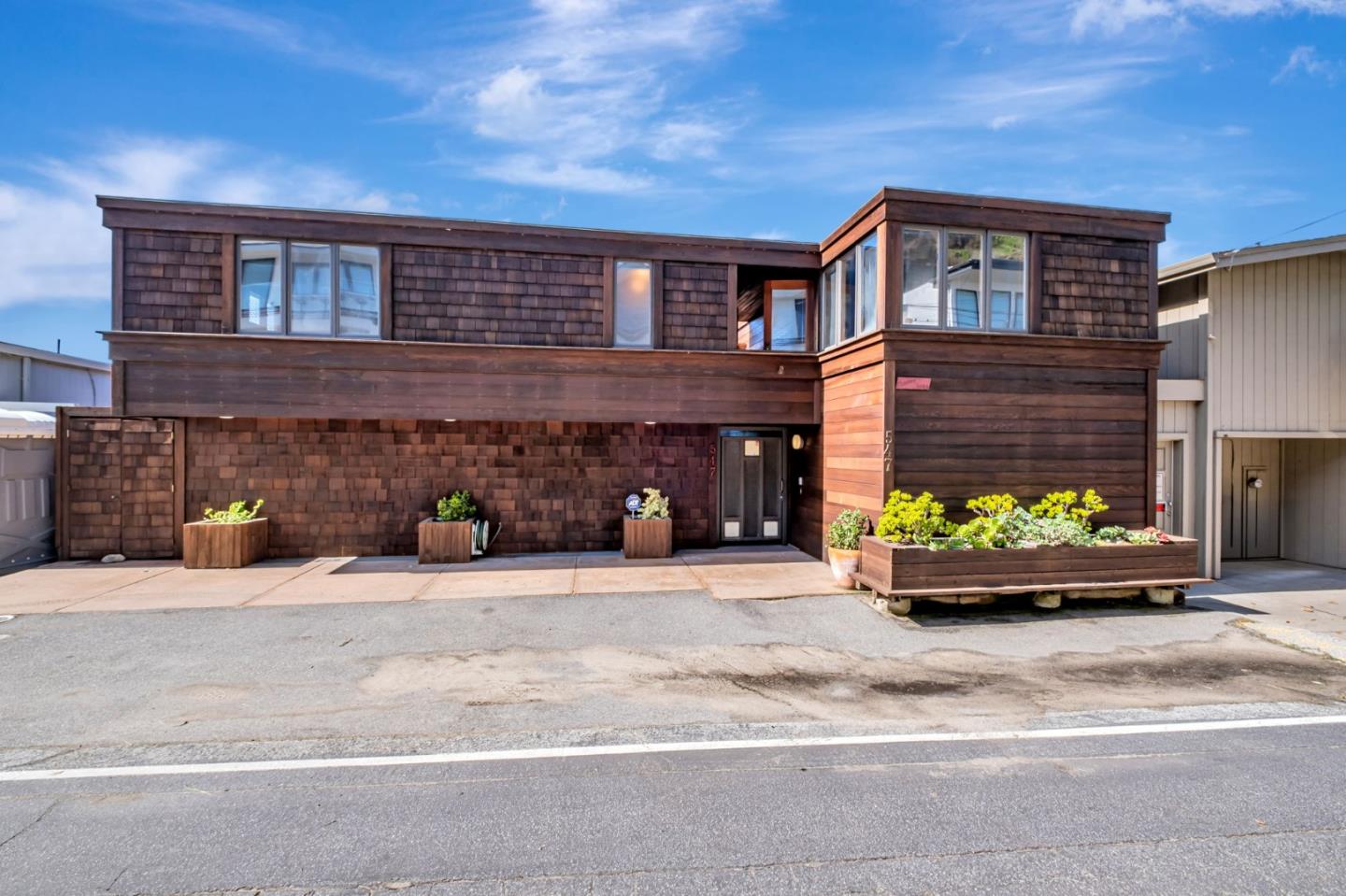 Detail Gallery Image 2 of 24 For 547 Beach Dr, Aptos,  CA 95003 - 4 Beds | 4 Baths