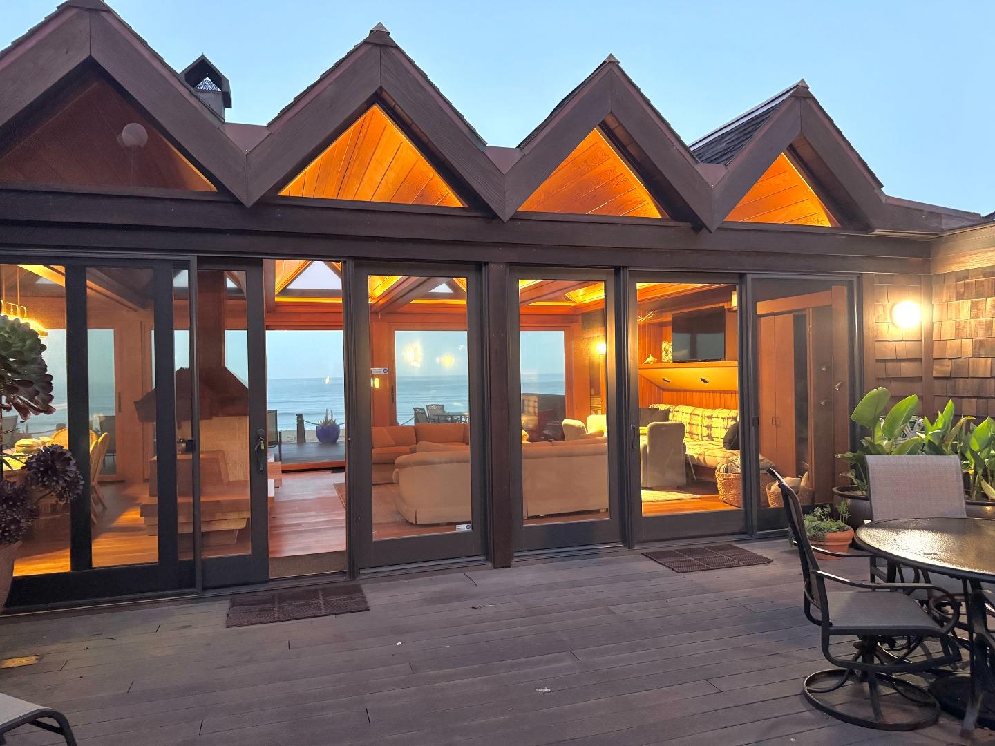 Detail Gallery Image 20 of 24 For 547 Beach Dr, Aptos,  CA 95003 - 4 Beds | 4 Baths