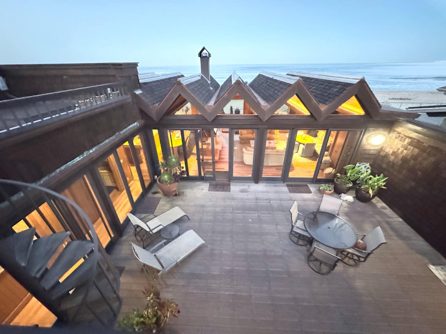 Detail Gallery Image 21 of 24 For 547 Beach Dr, Aptos,  CA 95003 - 4 Beds | 4 Baths