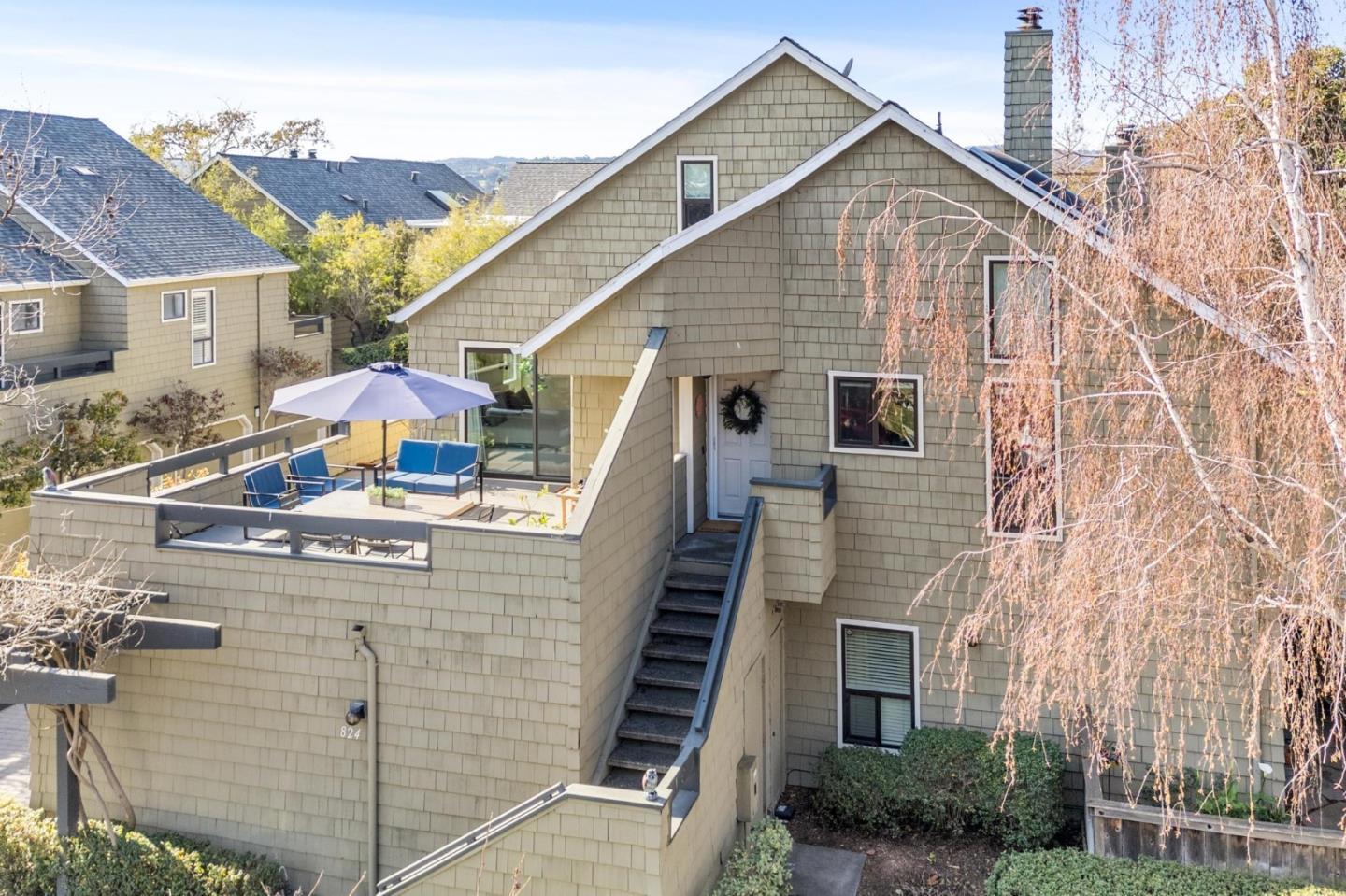Detail Gallery Image 1 of 40 For 824 Wharfside Rd, San Mateo,  CA 94404 - 1 Beds | 1/1 Baths