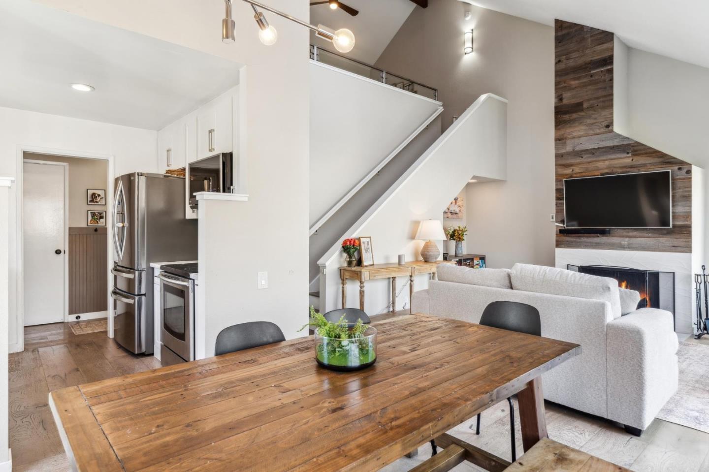 Detail Gallery Image 12 of 40 For 824 Wharfside Rd, San Mateo,  CA 94404 - 1 Beds | 1/1 Baths