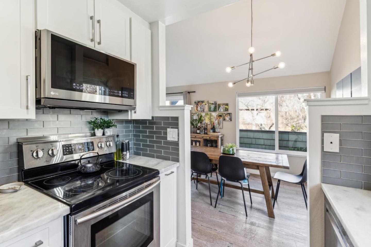 Detail Gallery Image 18 of 40 For 824 Wharfside Rd, San Mateo,  CA 94404 - 1 Beds | 1/1 Baths