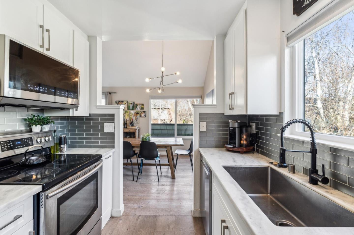 Detail Gallery Image 19 of 40 For 824 Wharfside Rd, San Mateo,  CA 94404 - 1 Beds | 1/1 Baths