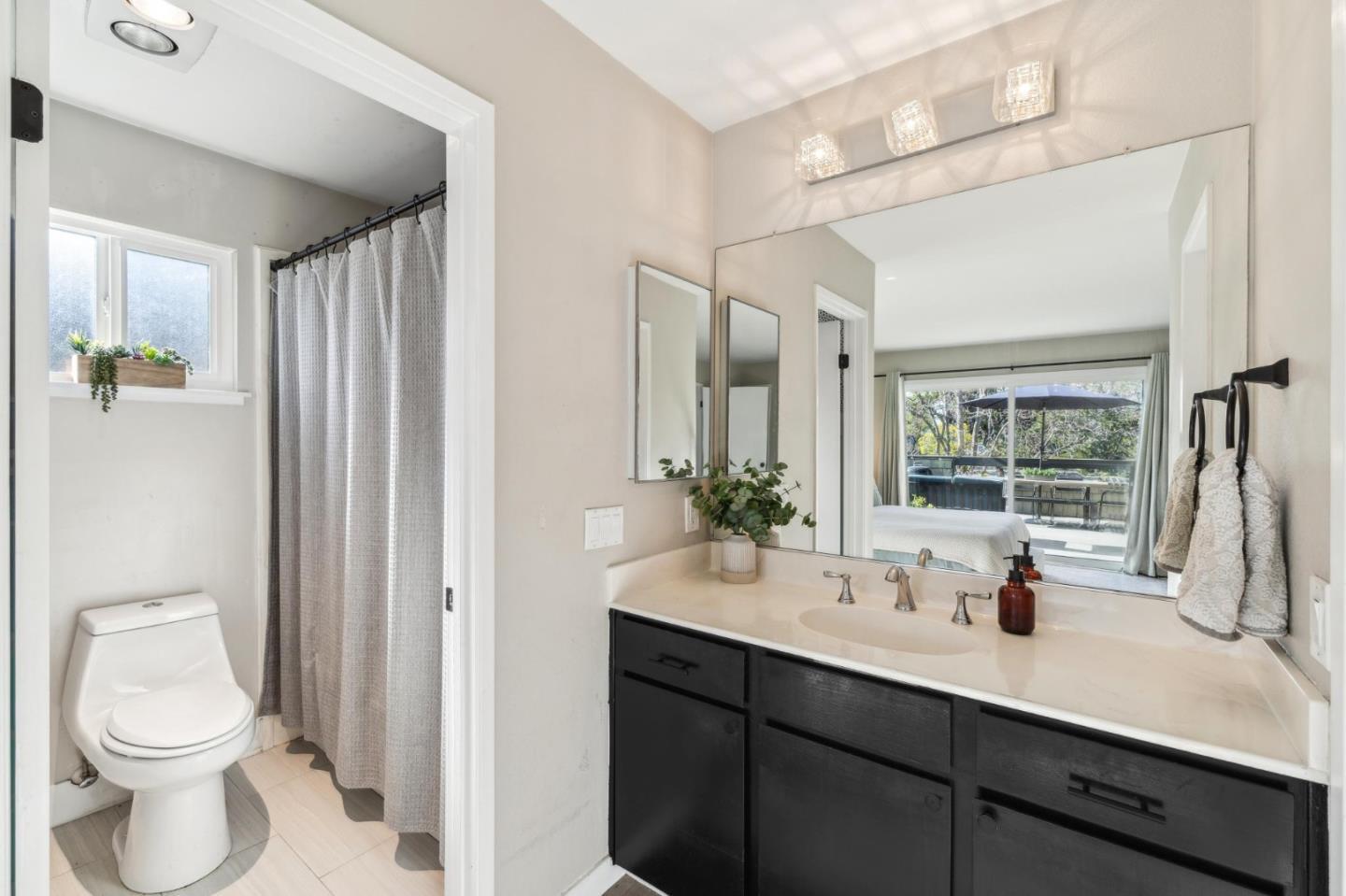 Detail Gallery Image 34 of 40 For 824 Wharfside Rd, San Mateo,  CA 94404 - 1 Beds | 1/1 Baths