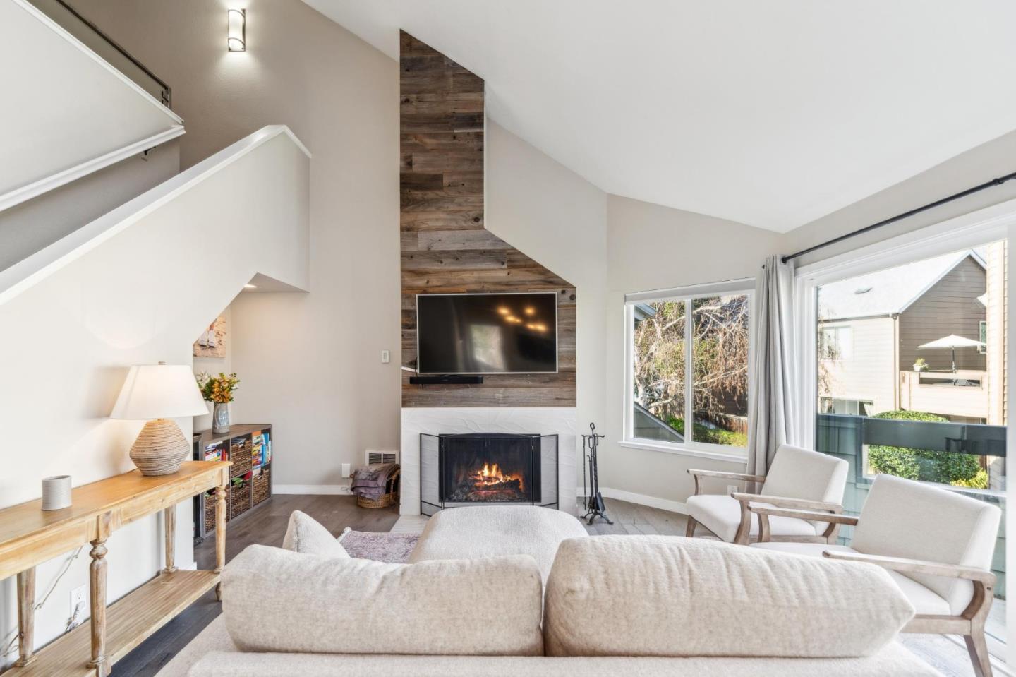 Detail Gallery Image 5 of 40 For 824 Wharfside Rd, San Mateo,  CA 94404 - 1 Beds | 1/1 Baths