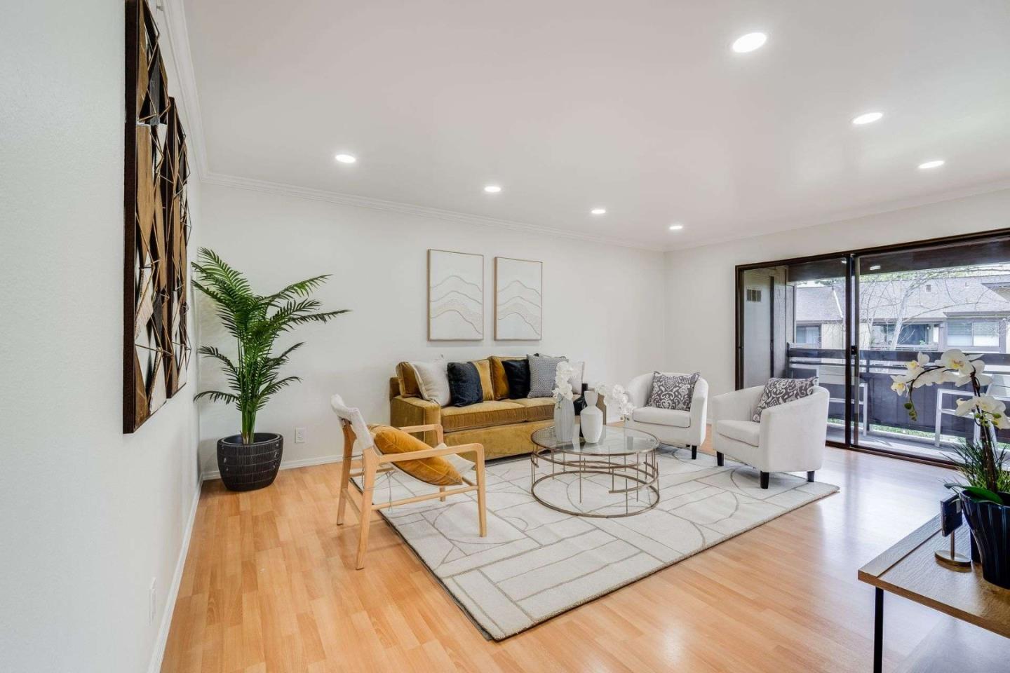 Detail Gallery Image 2 of 33 For 765 San Antonio Rd #24,  Palo Alto,  CA 94303 - 2 Beds | 2 Baths