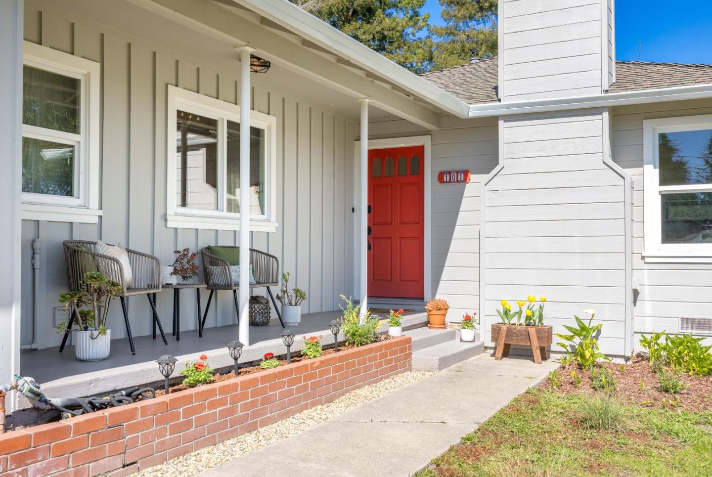 Detail Gallery Image 2 of 29 For 101 El Sereno Dr, Scotts Valley,  CA 95066 - 3 Beds | 2 Baths