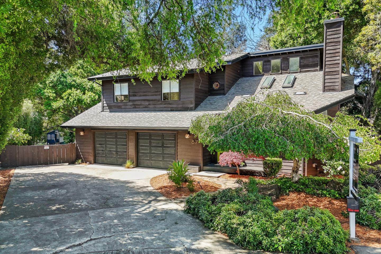 Detail Gallery Image 2 of 32 For 87 Hagemann Ct, Santa Cruz,  CA 95062 - 3 Beds | 2/1 Baths
