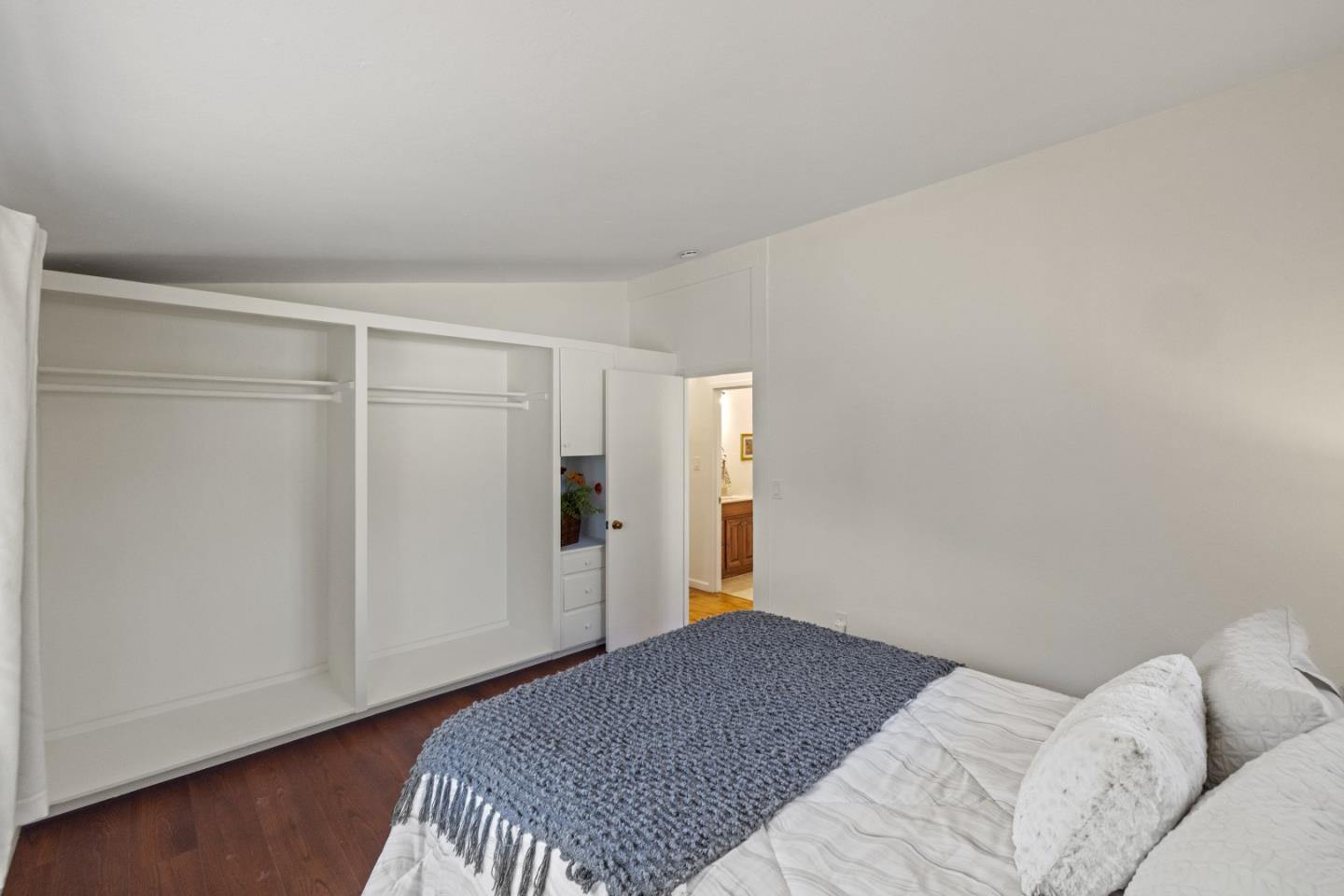 Detail Gallery Image 26 of 47 For 134 3rd St, Pacific Grove,  CA 93950 - 2 Beds | 1 Baths