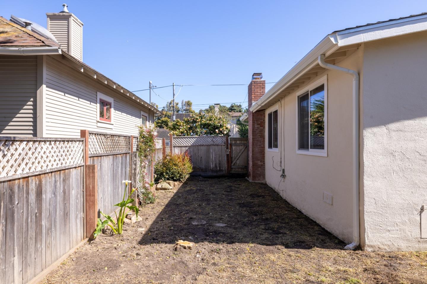 Detail Gallery Image 34 of 47 For 134 3rd St, Pacific Grove,  CA 93950 - 2 Beds | 1 Baths