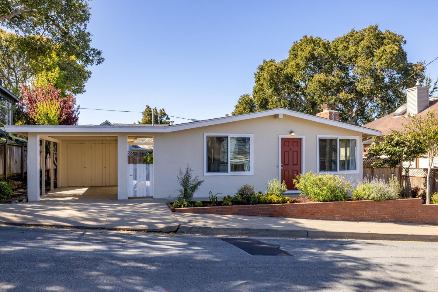 Detail Gallery Image 37 of 47 For 134 3rd St, Pacific Grove,  CA 93950 - 2 Beds | 1 Baths