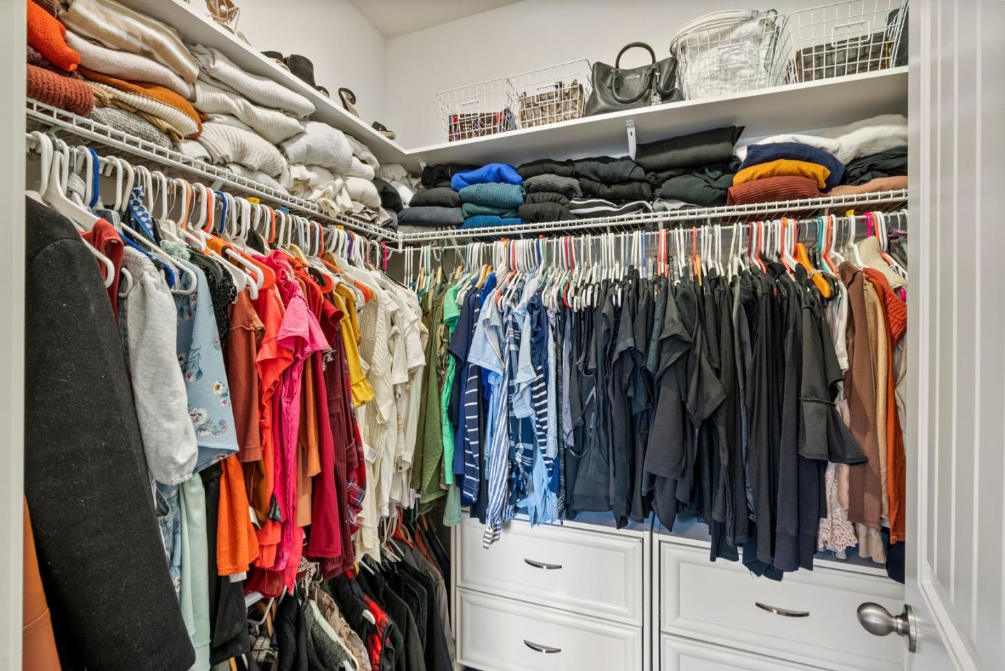 Detail Gallery Image 24 of 39 For 462 E Main Ave, Morgan Hill,  CA 95037 - 4 Beds | 2/1 Baths