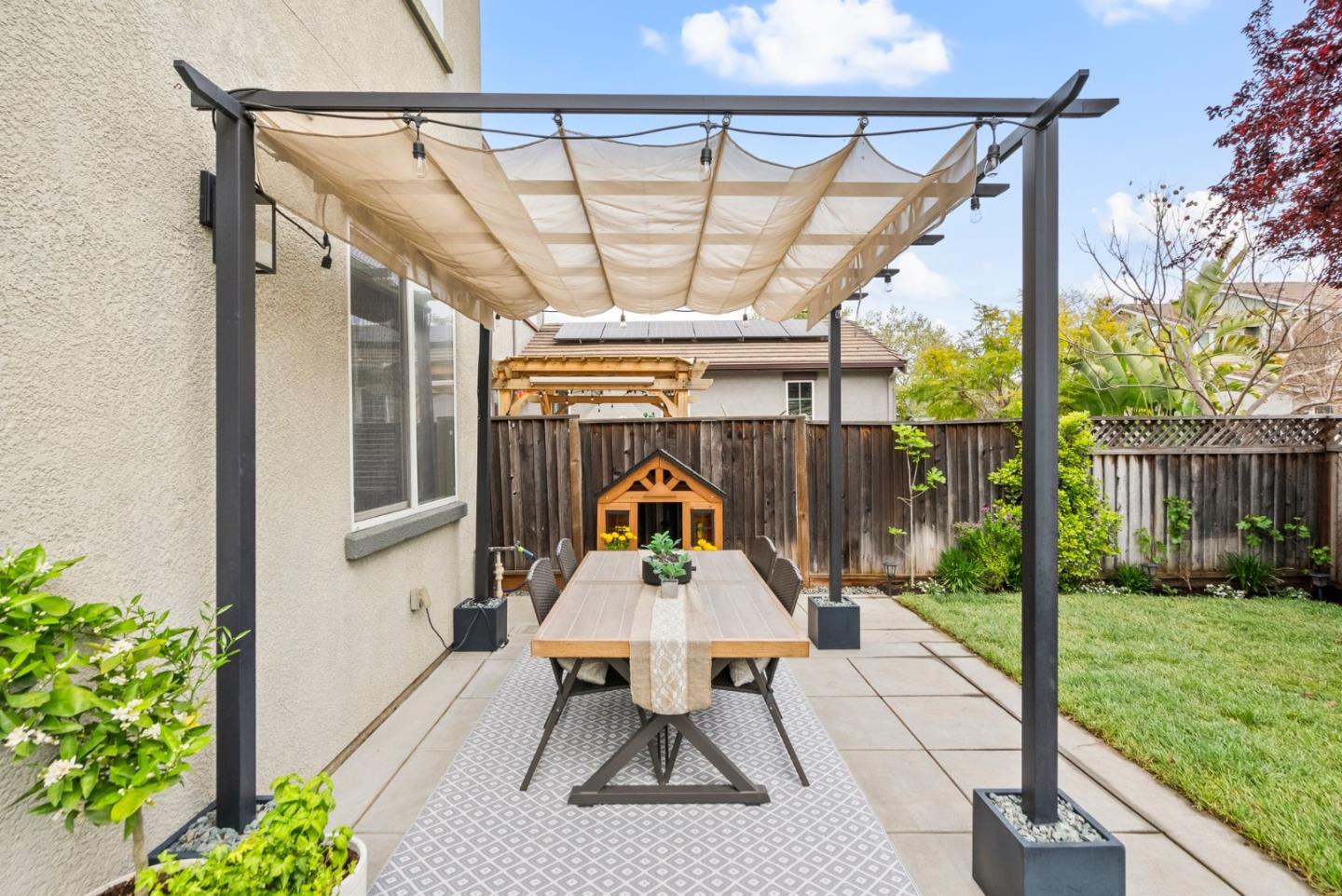 Detail Gallery Image 34 of 39 For 462 E Main Ave, Morgan Hill,  CA 95037 - 4 Beds | 2/1 Baths