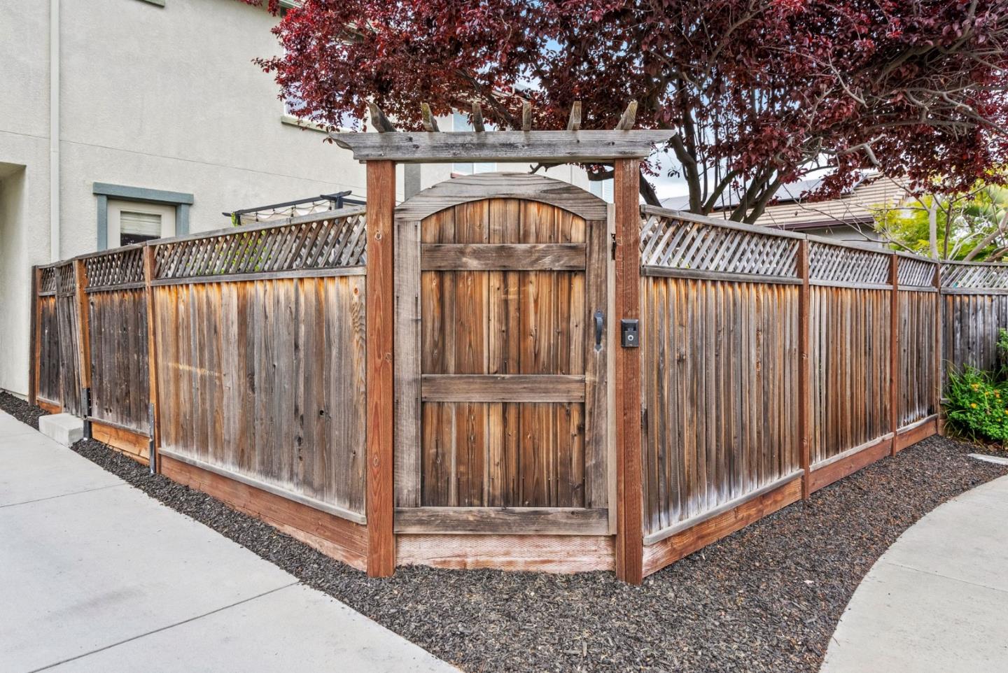 Detail Gallery Image 37 of 39 For 462 E Main Ave, Morgan Hill,  CA 95037 - 4 Beds | 2/1 Baths