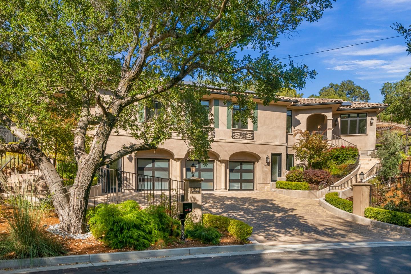 Detail Gallery Image 2 of 78 For 17435 Phillips Ave, Los Gatos,  CA 95030 - 5 Beds | 4/1 Baths