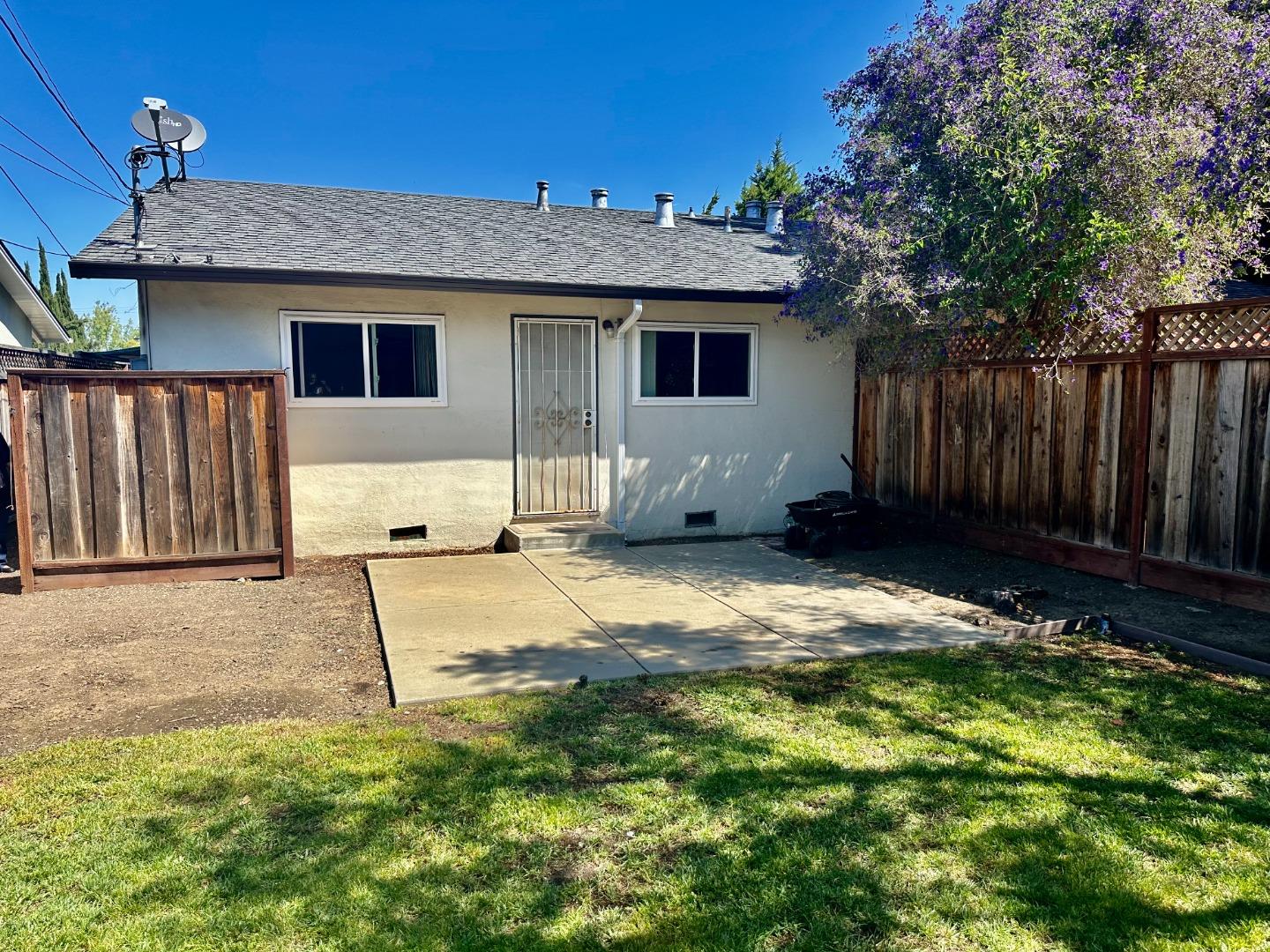 Detail Gallery Image 9 of 10 For 3520/3522 Brookdale Dr, Santa Clara,  CA 95051 - – Beds | – Baths