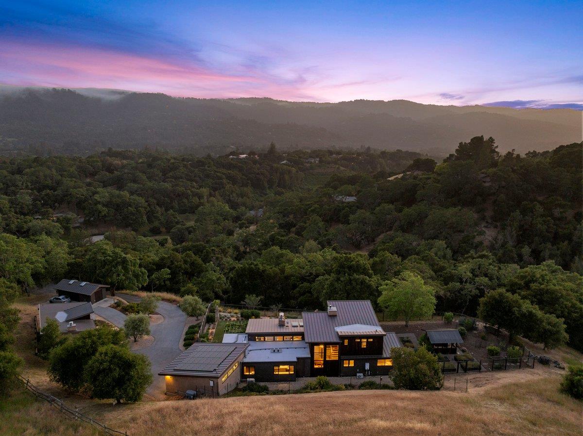 Detail Gallery Image 44 of 44 For 140 Pinon Dr, Portola Valley,  CA 94028 - 3 Beds | 2/1 Baths