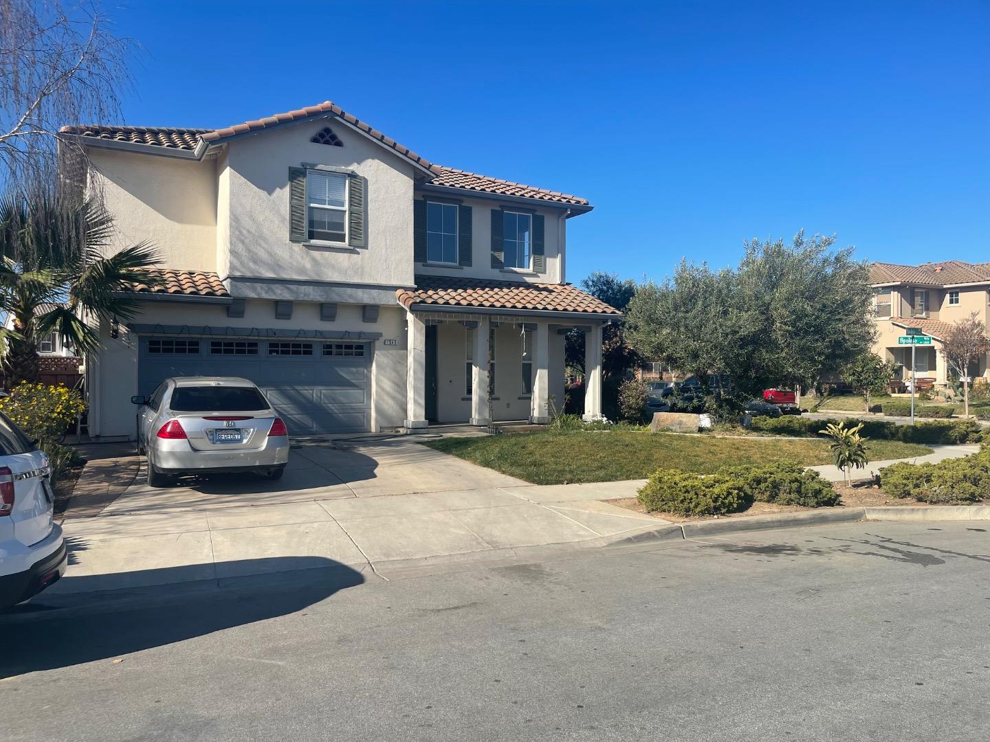 Detail Gallery Image 2 of 14 For 1540 Spoleto St, Salinas,  CA 93905 - 4 Beds | 2/1 Baths