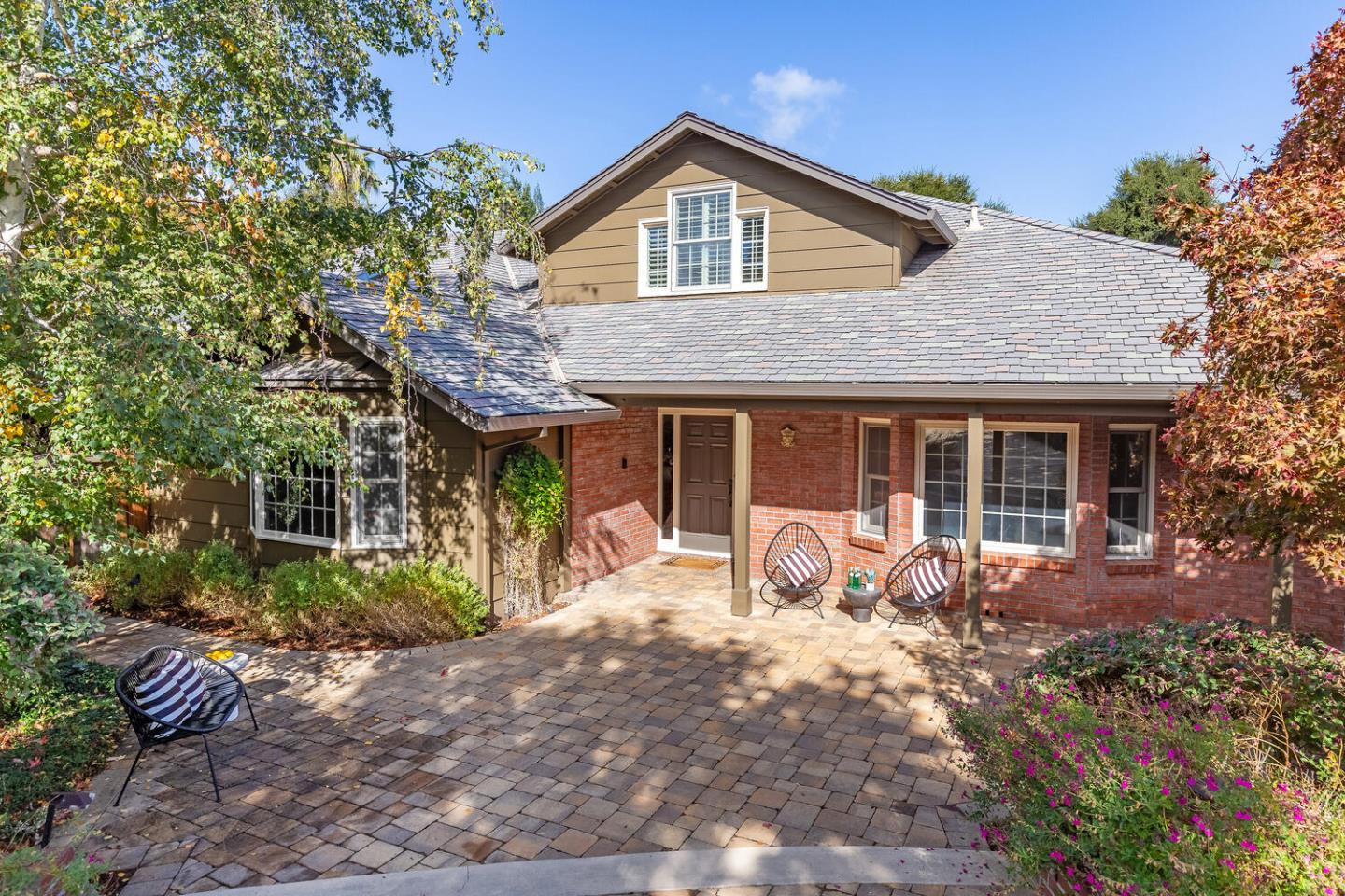 Detail Gallery Image 2 of 64 For 14725 Live Oak Ln, Saratoga,  CA 95070 - 7 Beds | 3/2 Baths