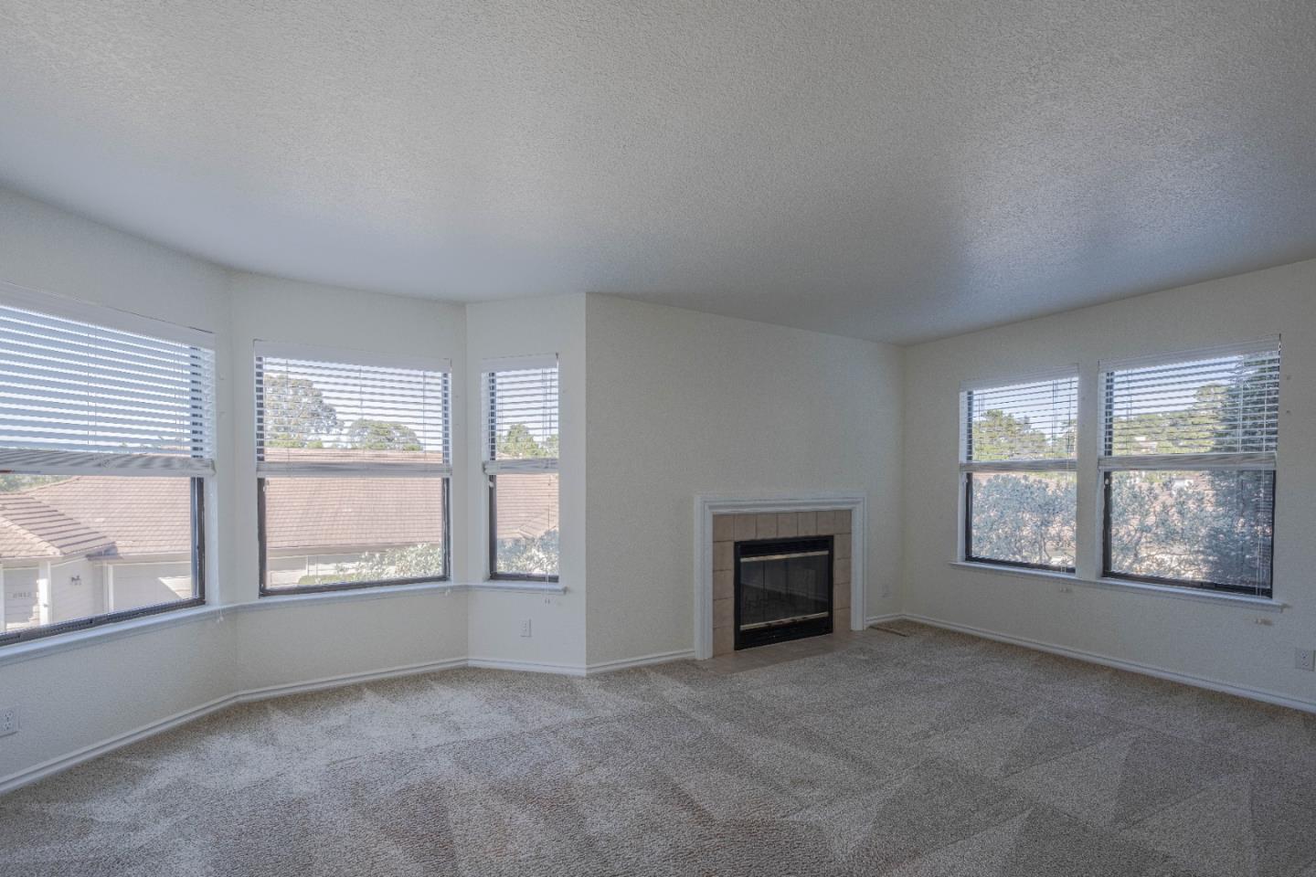 Detail Gallery Image 18 of 36 For 3008 Ransford Cir, Pacific Grove,  CA 93950 - 3 Beds | 3 Baths