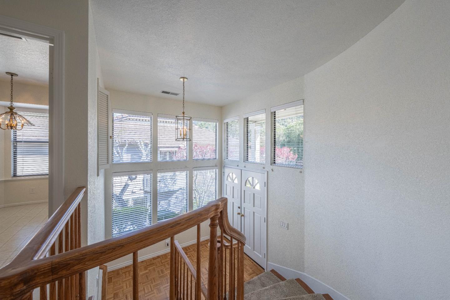 Detail Gallery Image 7 of 36 For 3008 Ransford Cir, Pacific Grove,  CA 93950 - 3 Beds | 3 Baths