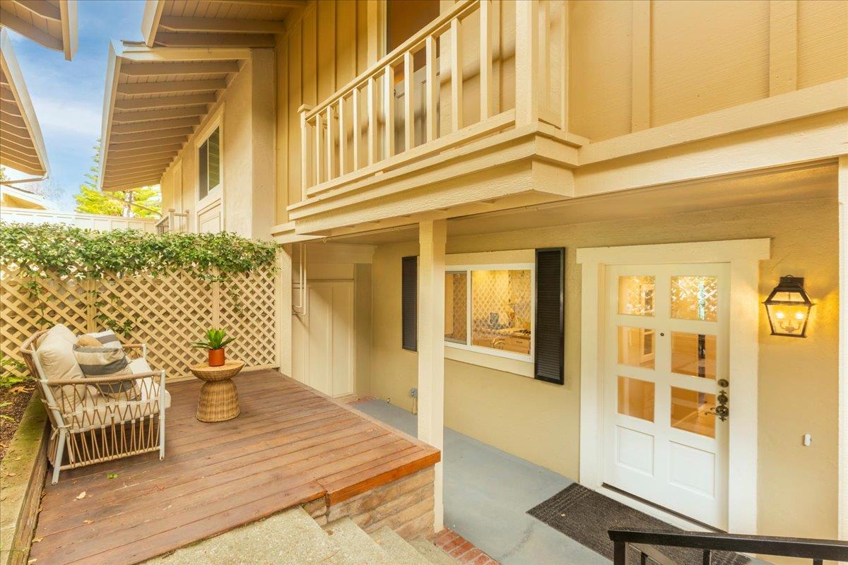 Detail Gallery Image 2 of 38 For 14688 Fieldstone Dr, Saratoga,  CA 95070 - 3 Beds | 2/1 Baths