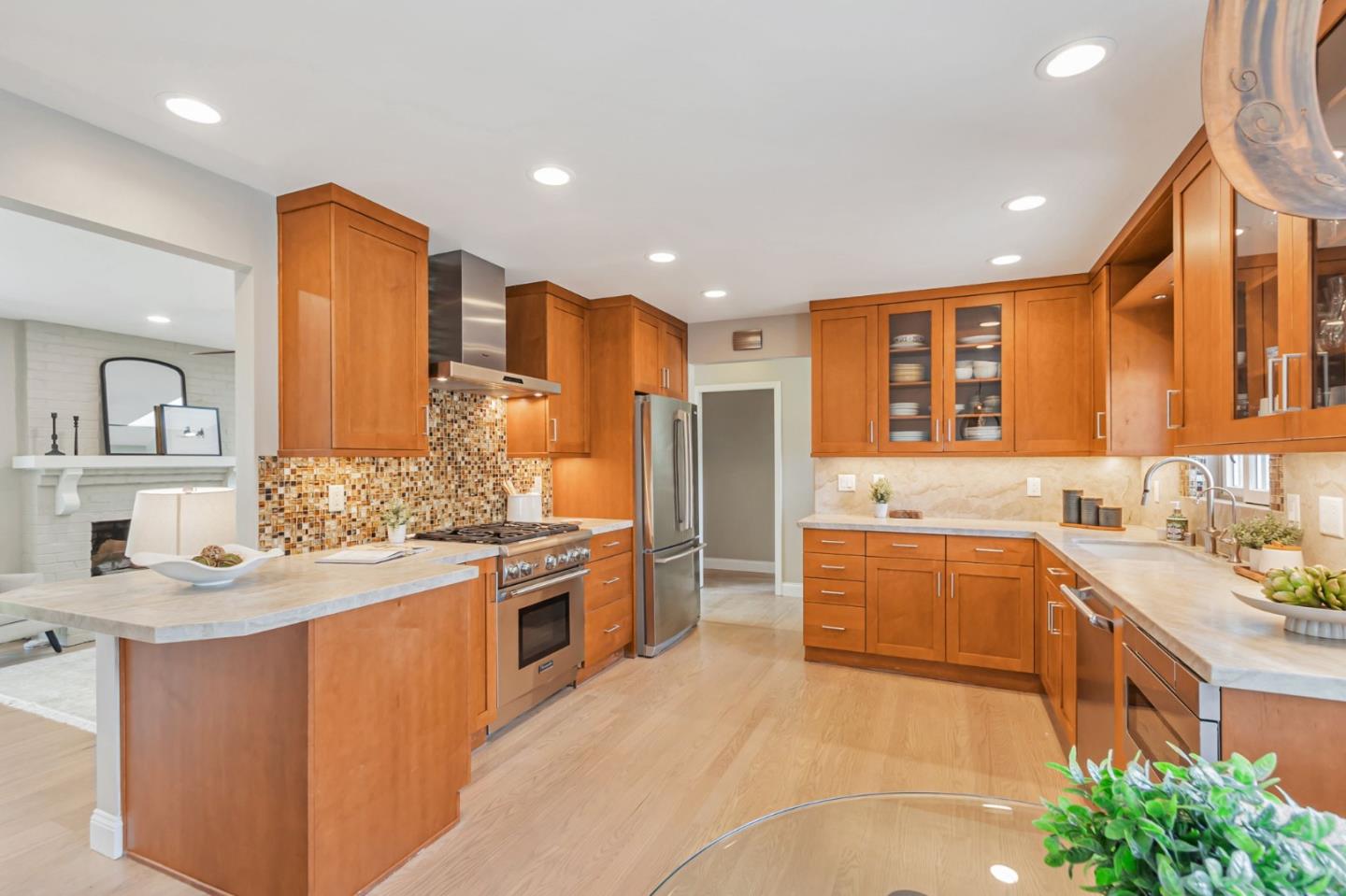 Detail Gallery Image 16 of 41 For 1453 Cherrydale Dr, San Jose,  CA 95125 - 4 Beds | 2 Baths