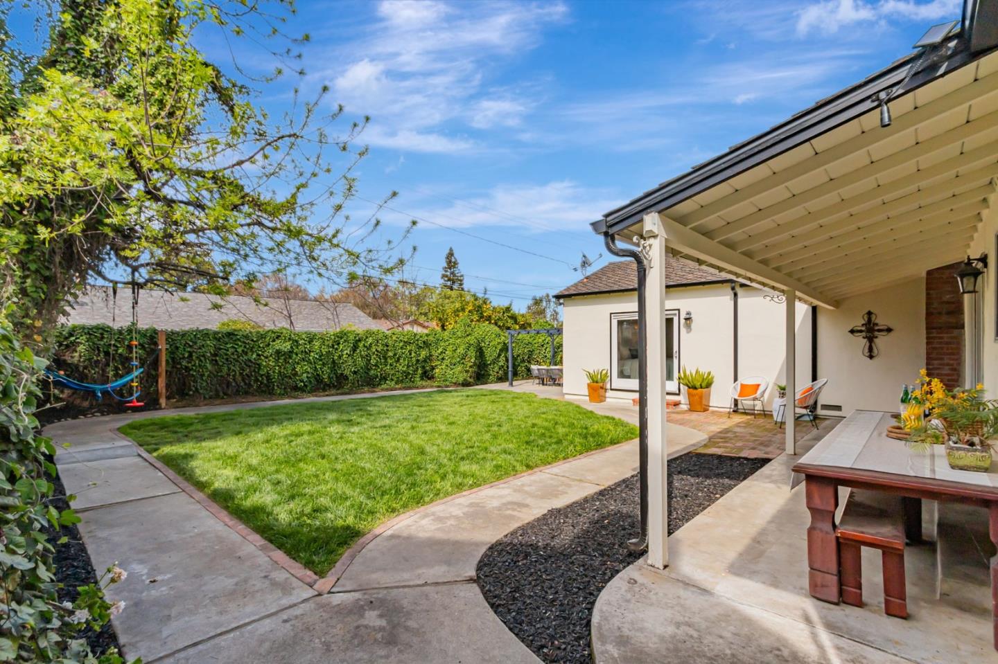 Detail Gallery Image 35 of 41 For 1453 Cherrydale Dr, San Jose,  CA 95125 - 4 Beds | 2 Baths