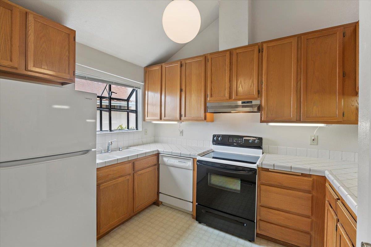 Detail Gallery Image 3 of 27 For 111 Bean Creek Rd #174,  Scotts Valley,  CA 95066 - 2 Beds | 2 Baths