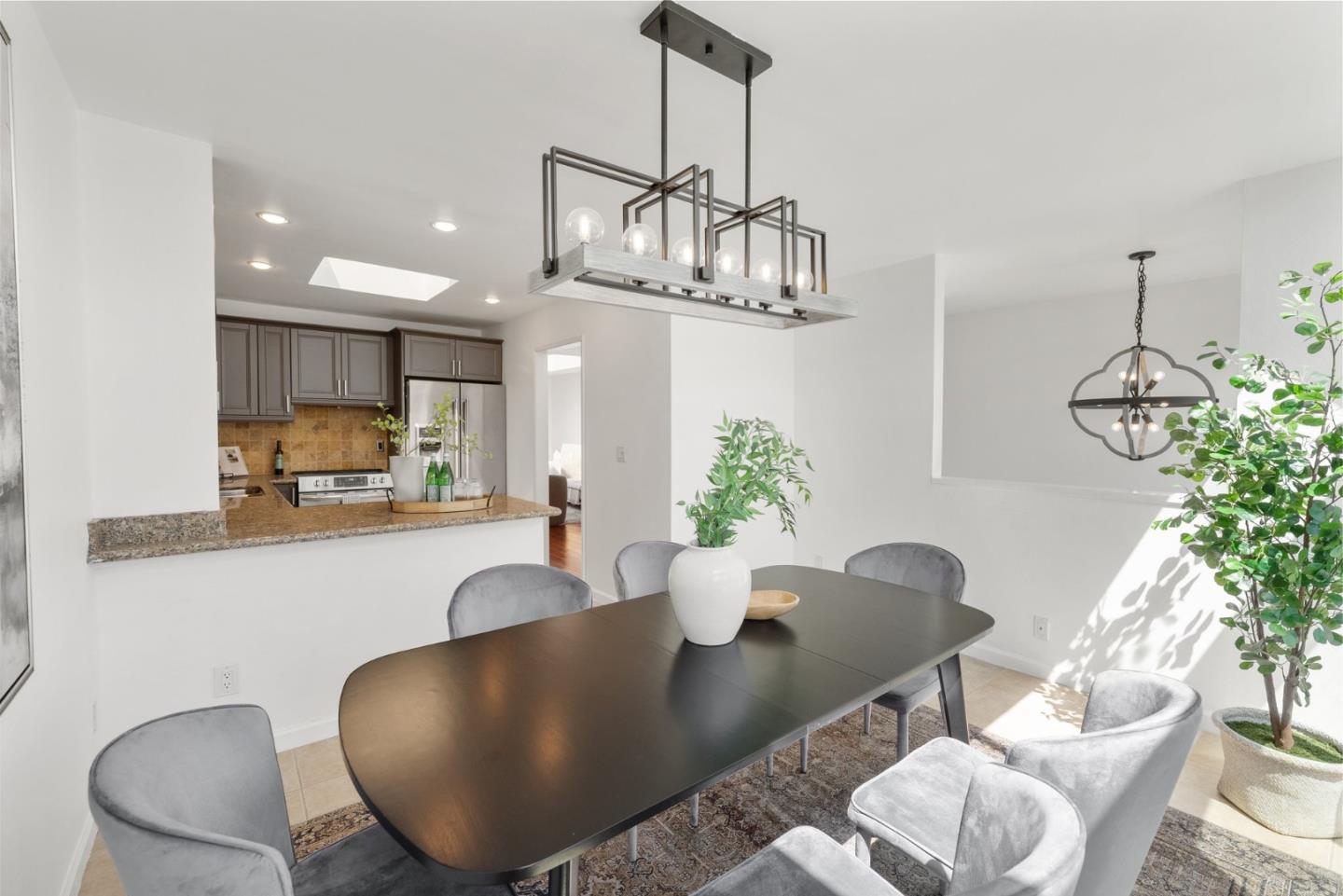 Detail Gallery Image 16 of 38 For 278 Beachview Ave #24,  Pacifica,  CA 94044 - 2 Beds | 2/1 Baths