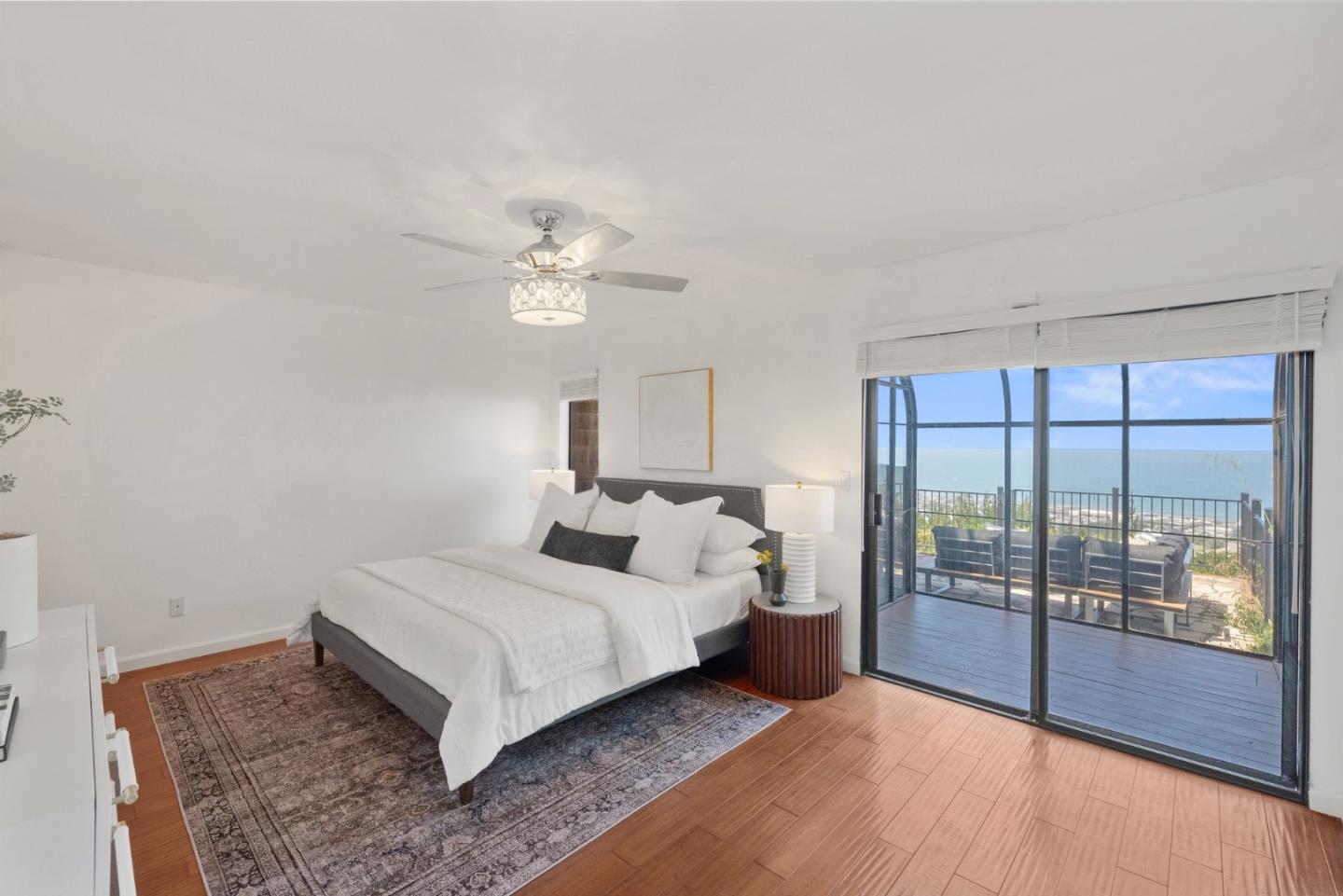 Detail Gallery Image 21 of 38 For 278 Beachview Ave #24,  Pacifica,  CA 94044 - 2 Beds | 2/1 Baths