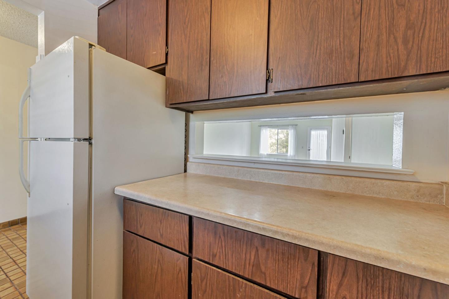 Detail Gallery Image 12 of 37 For 4000 Farm Hill Blvd #211,  Redwood City,  CA 94061 - 2 Beds | 1 Baths